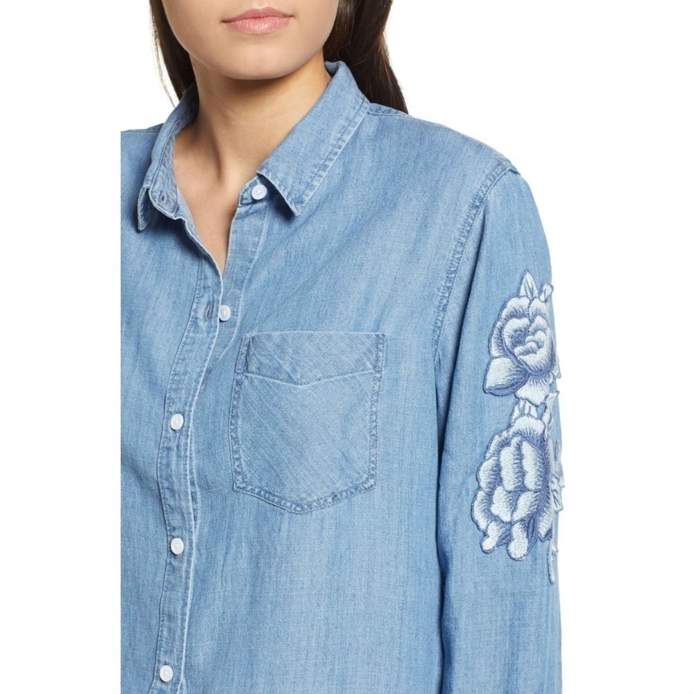 💕RAILS💕 Denim Chambray Floral Embroidered Blouse - Picture 3 of 8